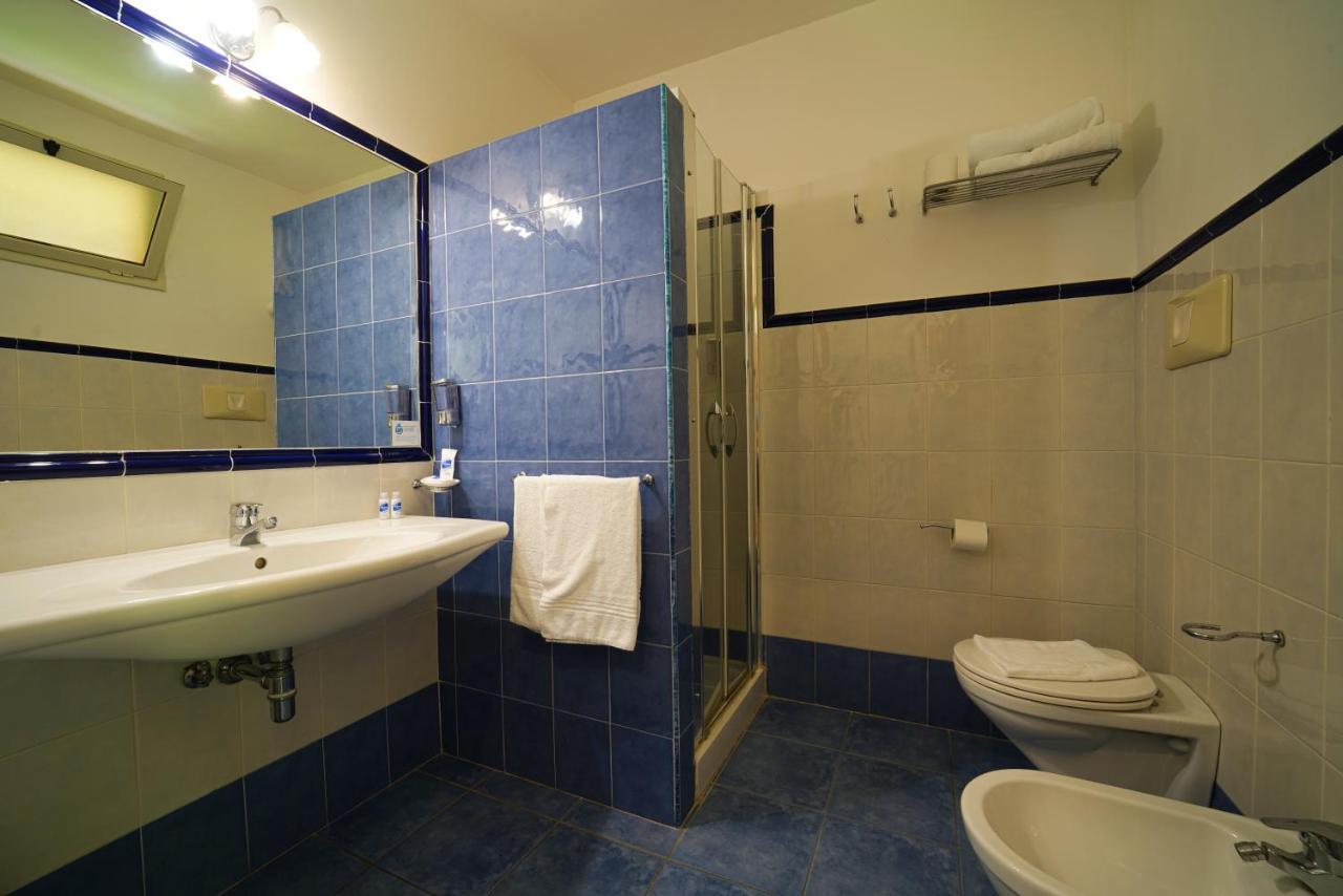 Standard Double Room,1468940915:JPEG